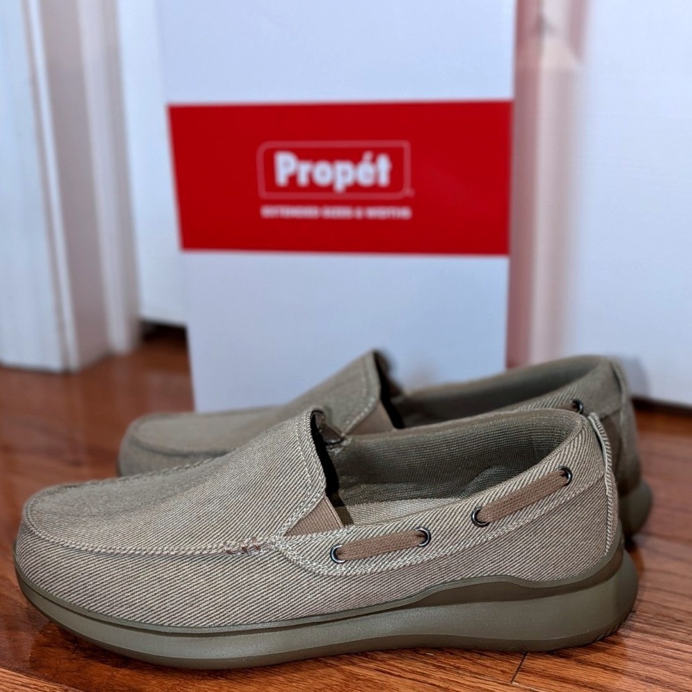 NEW Propet Viasol Comfort Walking Slip On Loafers Tan Men's 9 Orthopedic
